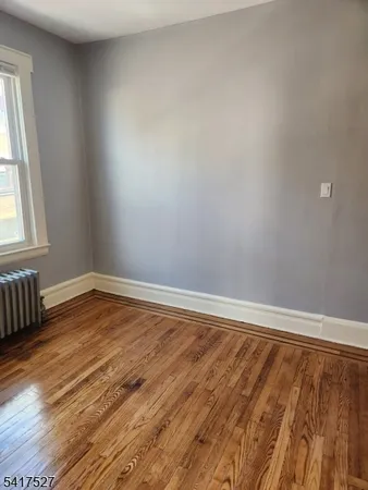 $2,100 | 83 Aldine Street, Unit 2R, Newark, NJ 07112