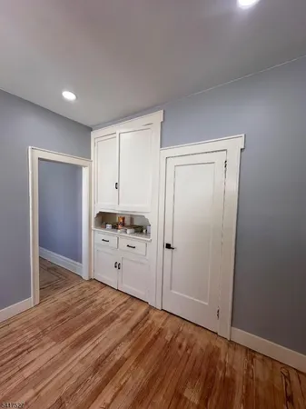 $2,100 | 83 Aldine Street, Unit 2R, Newark, NJ 07112