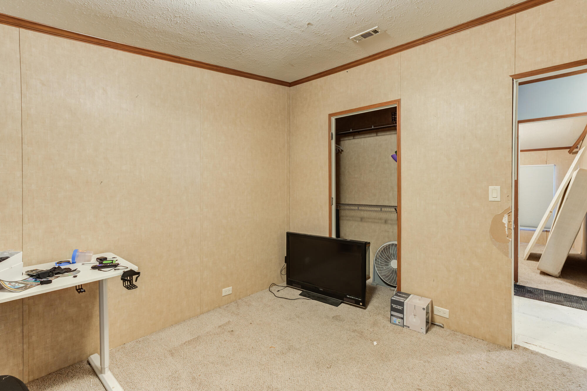 6444 Colorado Road, Unit 4 Lubbock, TX 79407 - Photo 30 of 36 6444-Colorado-Rd-#4_Lubbock-TX_32_Guest-