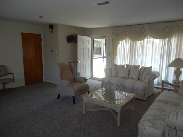 10808 Monitor Avenue Chicago Ridge, IL 60415 - Photo 4 of 18