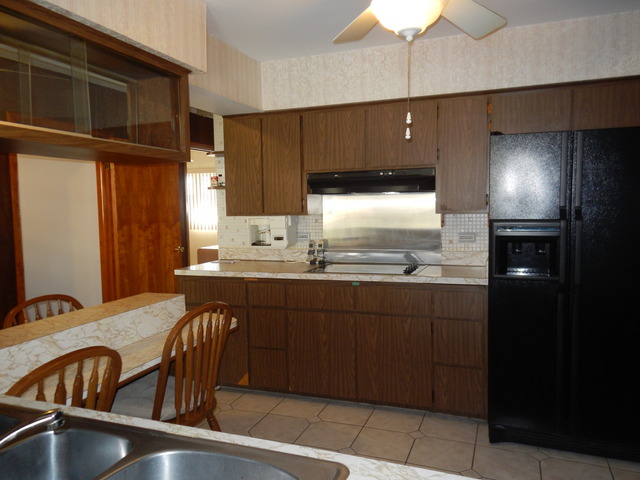 10808 Monitor Avenue Chicago Ridge, IL 60415 - Photo 7 of 18