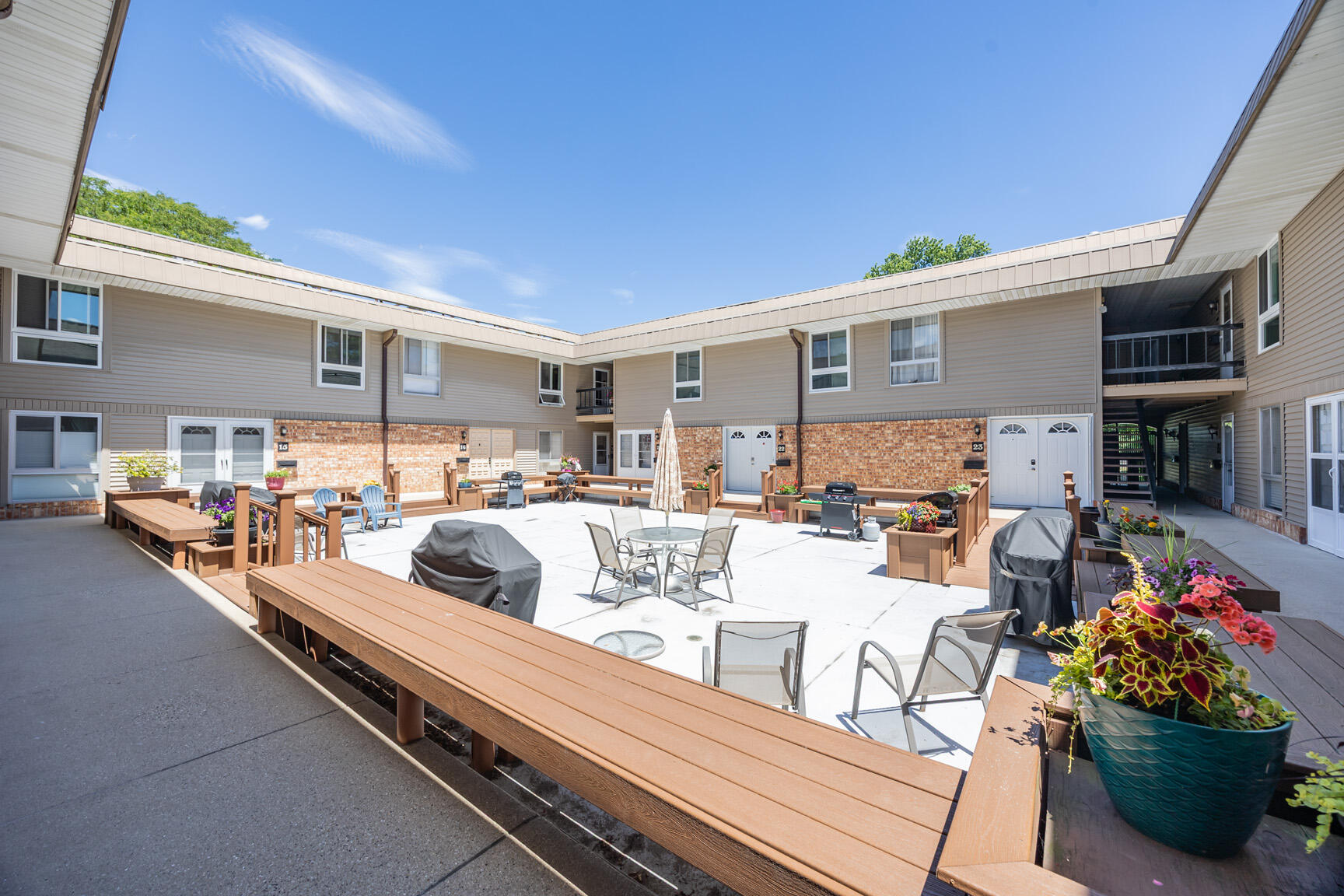 11957 West Appleton Avenue, Unit 9 Milwaukee, WI 53224 - Photo 39 of 52 Courtyard