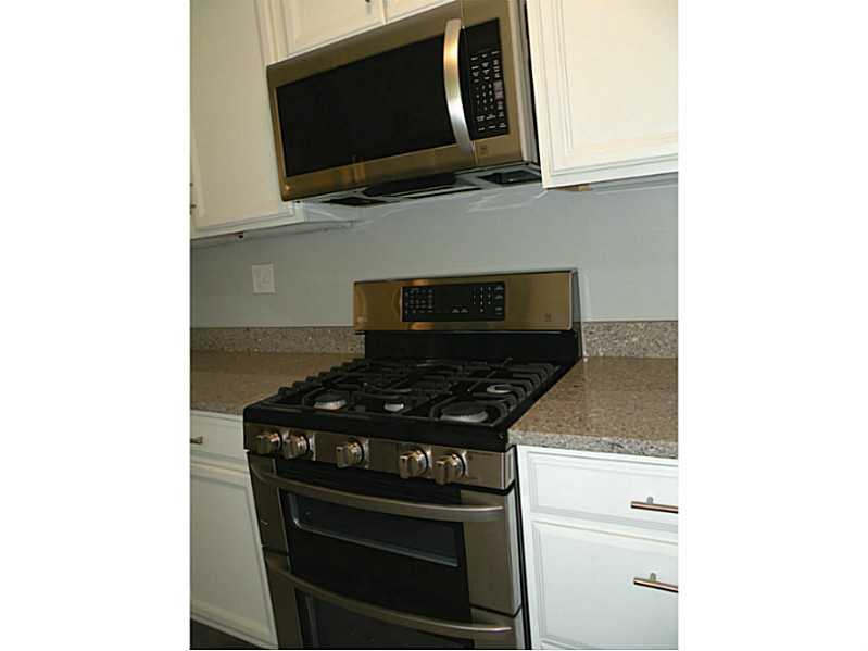 308 Fox Chapel Road Pittsburgh, PA 15238 - Photo 8 of 22 Kitchen. Five burner, double convection gas stove/oven