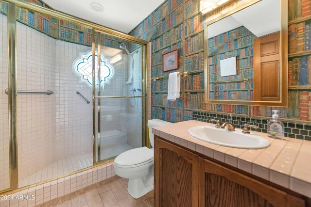 $5,495 | 2626 East Arizona Biltmore Circle, Unit 32, Phoenix, AZ 85016