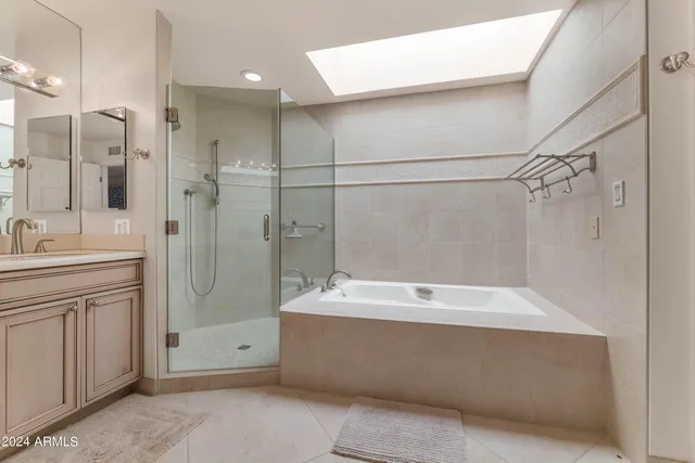 $5,495 | 2626 East Arizona Biltmore Circle, Unit 32, Phoenix, AZ 85016