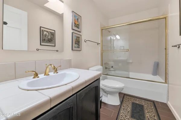 $7,995 | 2626 East Arizona Biltmore Circle, Unit 32, Phoenix, AZ 85016