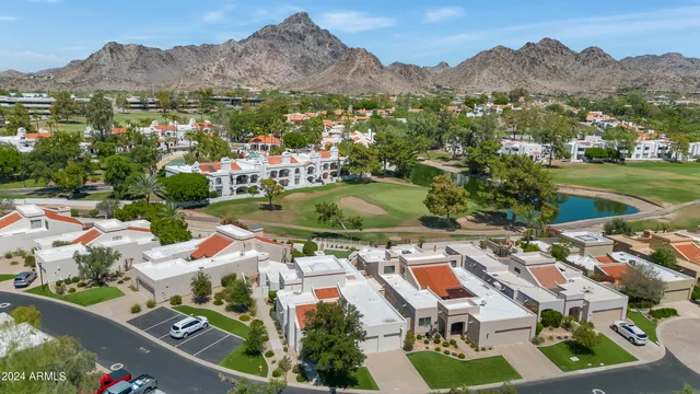 $5,495 | 2626 East Arizona Biltmore Circle, Unit 32, Phoenix, AZ 85016