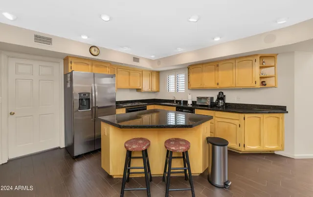 $5,495 | 2626 East Arizona Biltmore Circle, Unit 32, Phoenix, AZ 85016