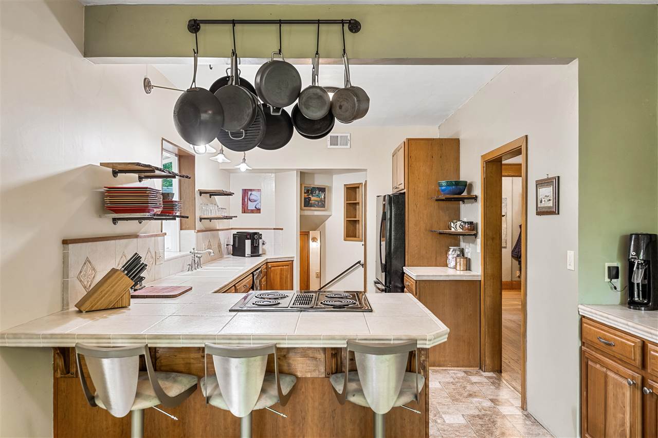 335 North Old Stage Road Mount Shasta, CA 96067 - Photo 11 of 27 Gallery Image 11