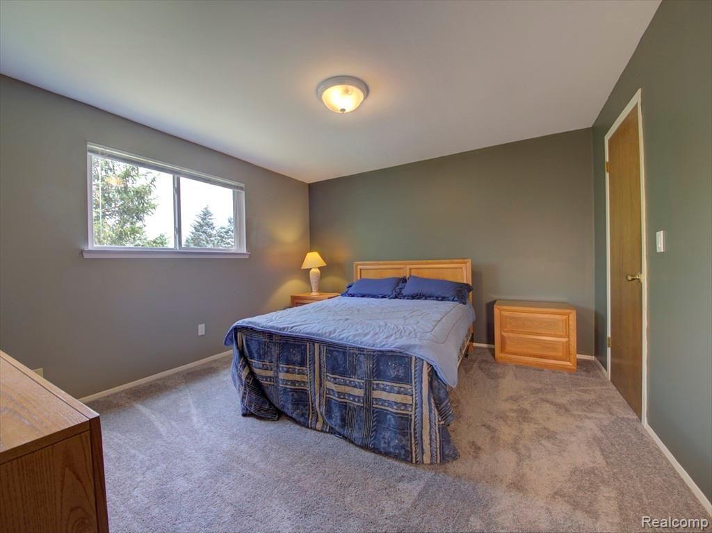 42816 Keystone Canton, MI 48187 - Photo 15 of 30 20190709-_MG_9840_1_2_3_4_5_Fusion-Interior.jpg