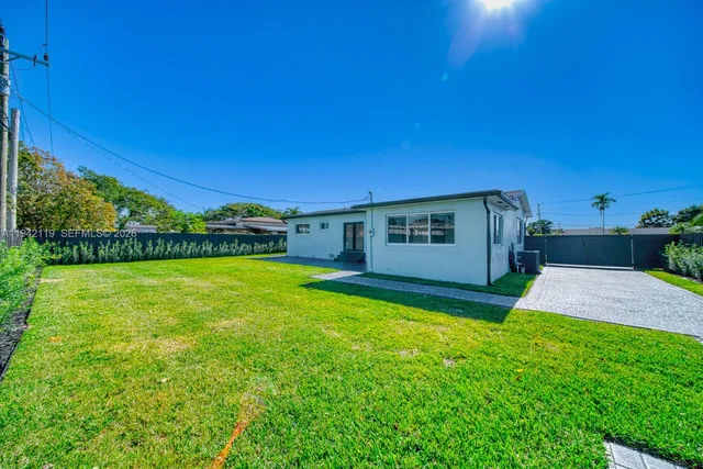 $4,700 | 9315 Southwest 44th Street, Unit 9315, Miami, FL 33165