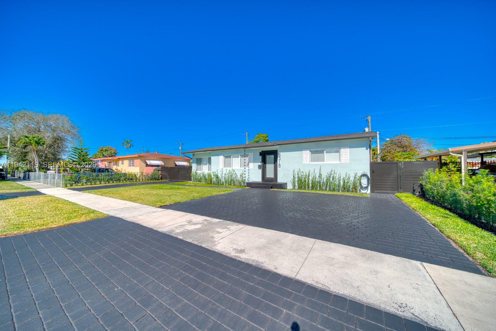 9315 Southwest 44th Street, Unit 9315 Miami, FL 33165 - Photo 4 of 30