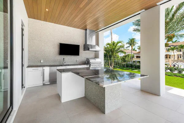 $19,000,000 | 191 Coconut Palm Road, Boca Raton, FL 33432