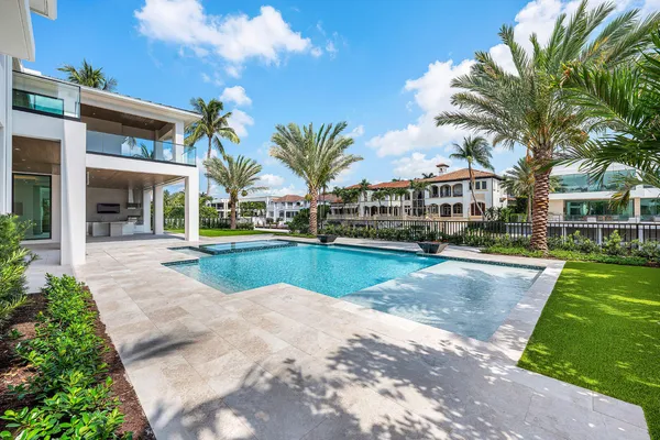 $19,000,000 | 191 Coconut Palm Road, Boca Raton, FL 33432