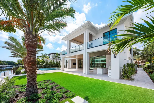 $19,000,000 | 191 Coconut Palm Road, Boca Raton, FL 33432