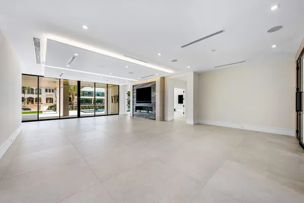 $19,000,000 | 191 Coconut Palm Road, Boca Raton, FL 33432