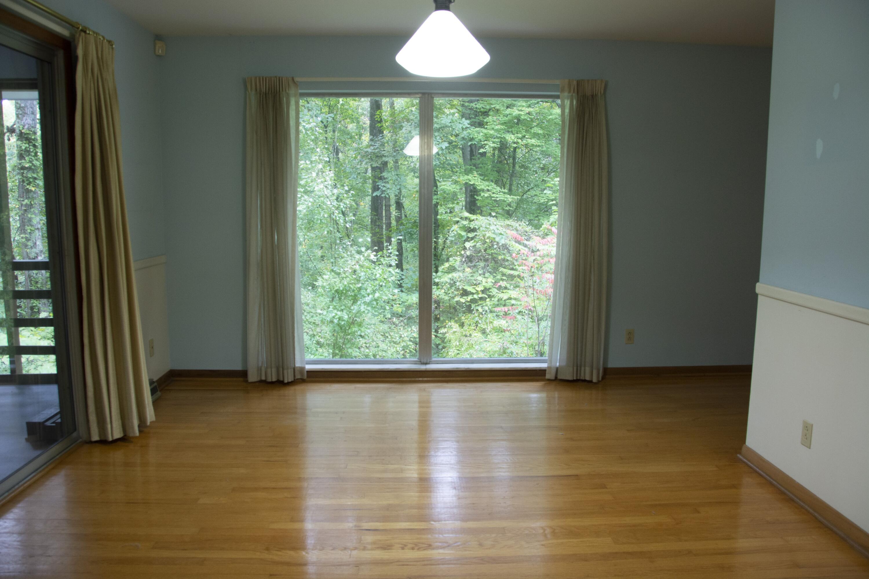 102 Wilderness Lane Oak Ridge, TN 37830 - Photo 16 of 37 Dining Room
