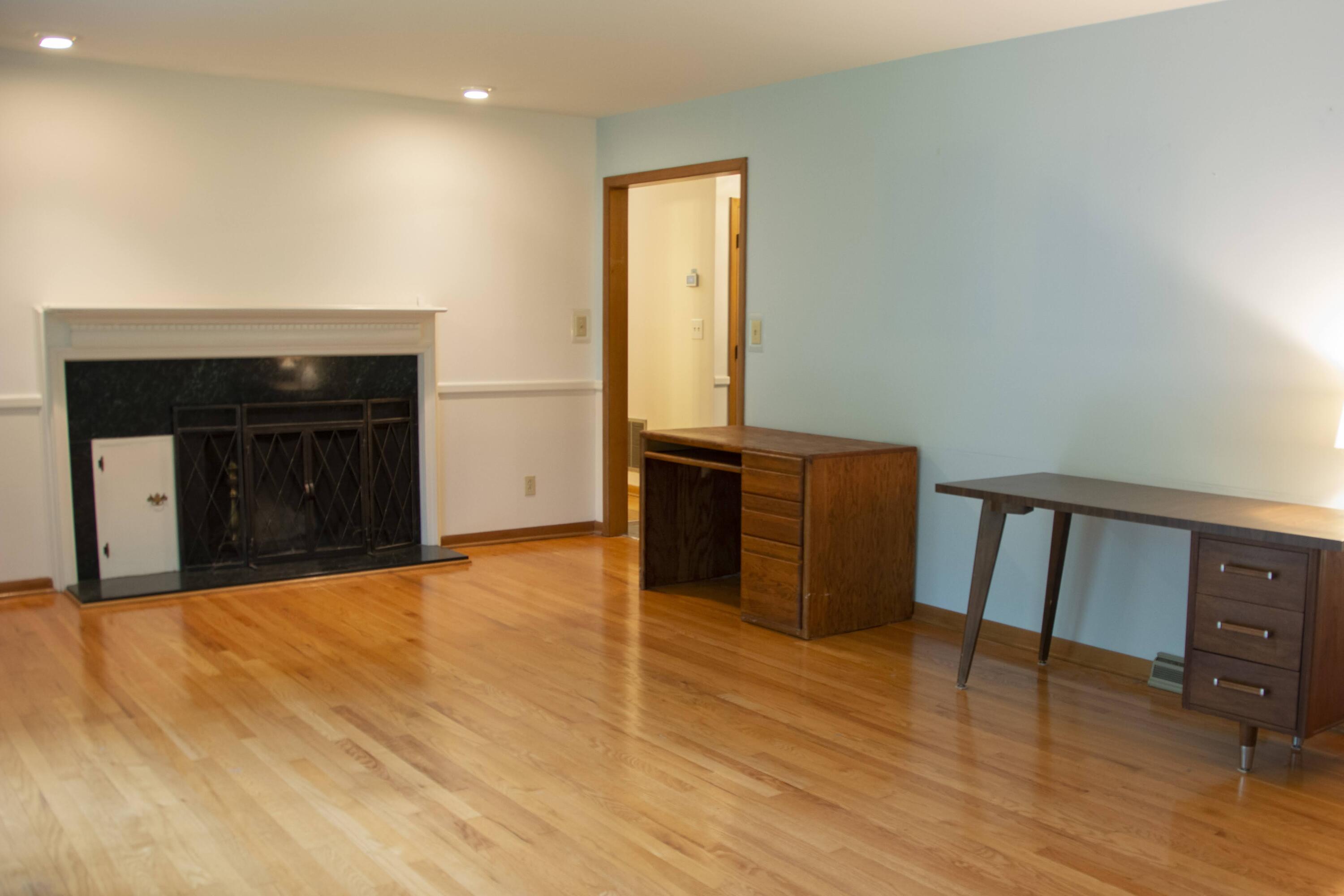 102 Wilderness Lane Oak Ridge, TN 37830 - Photo 10 of 37 Family Room