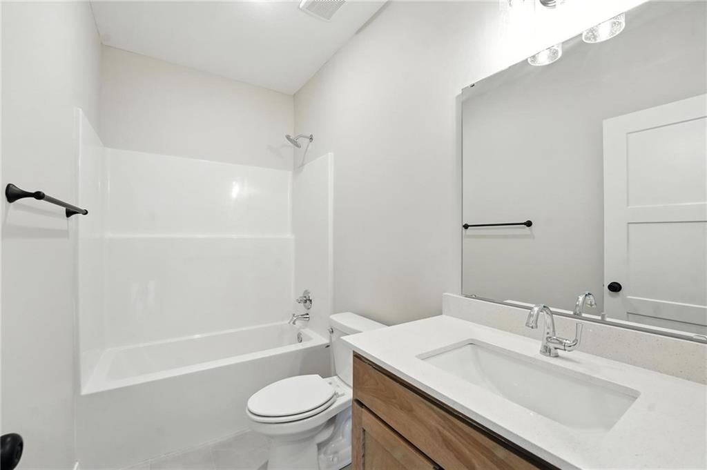 4420 Southwest Grindstone Circle Lee's Summit, MO 64082 - Photo 24 of 38