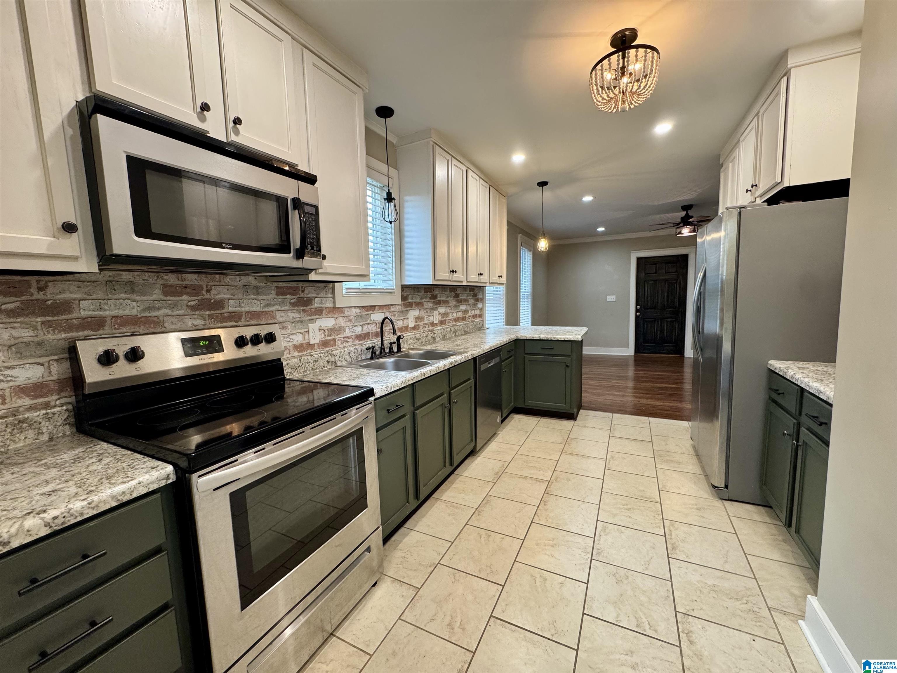 6334 Hustleville Road Albertville, AL 35951 - Photo 9 of 21