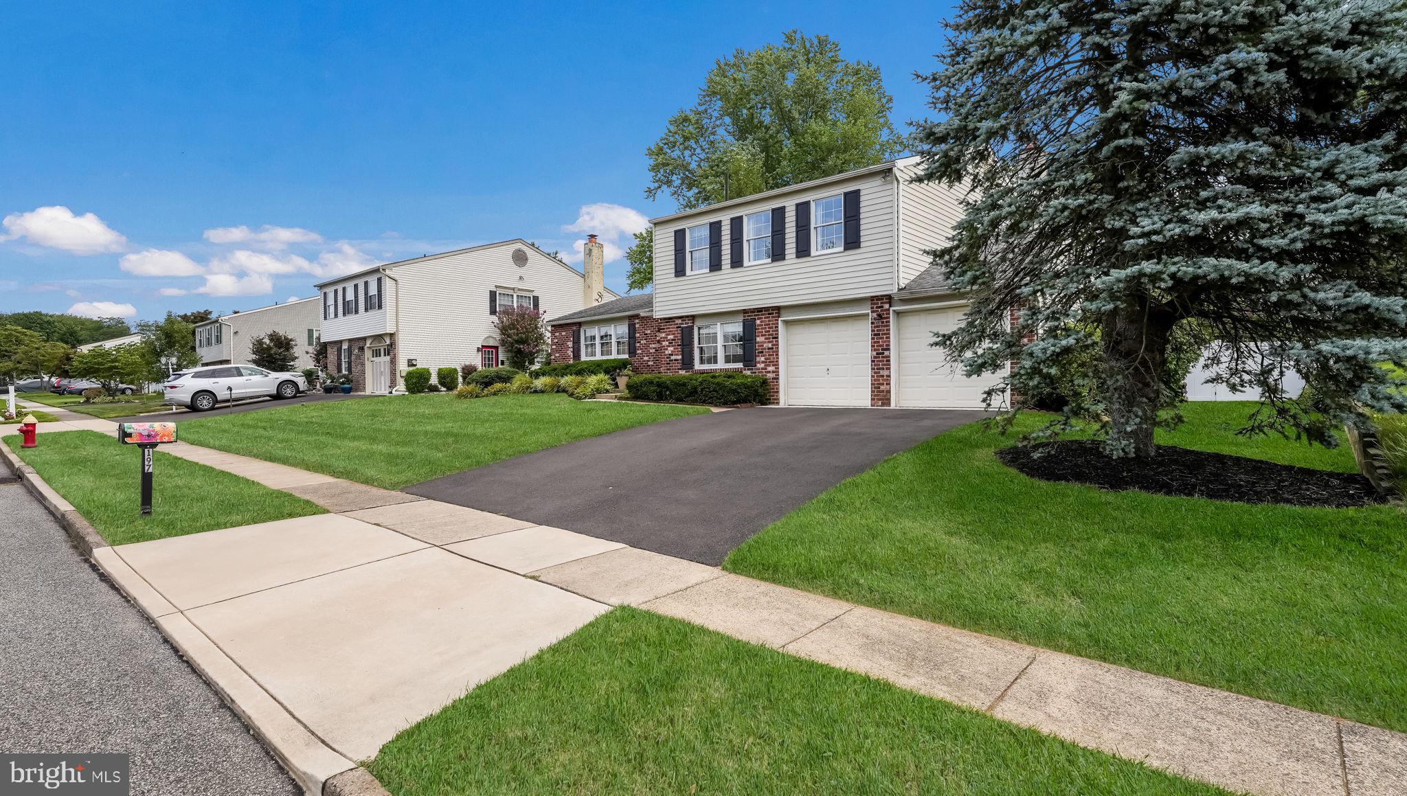 197 Colonial Drive Langhorne, PA 19047 - Photo 2 of 34