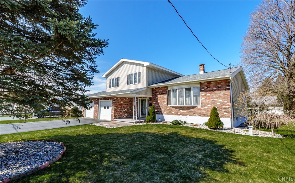 421 Buchanan Road Utica, NY 13502 - Photo 3 of 34