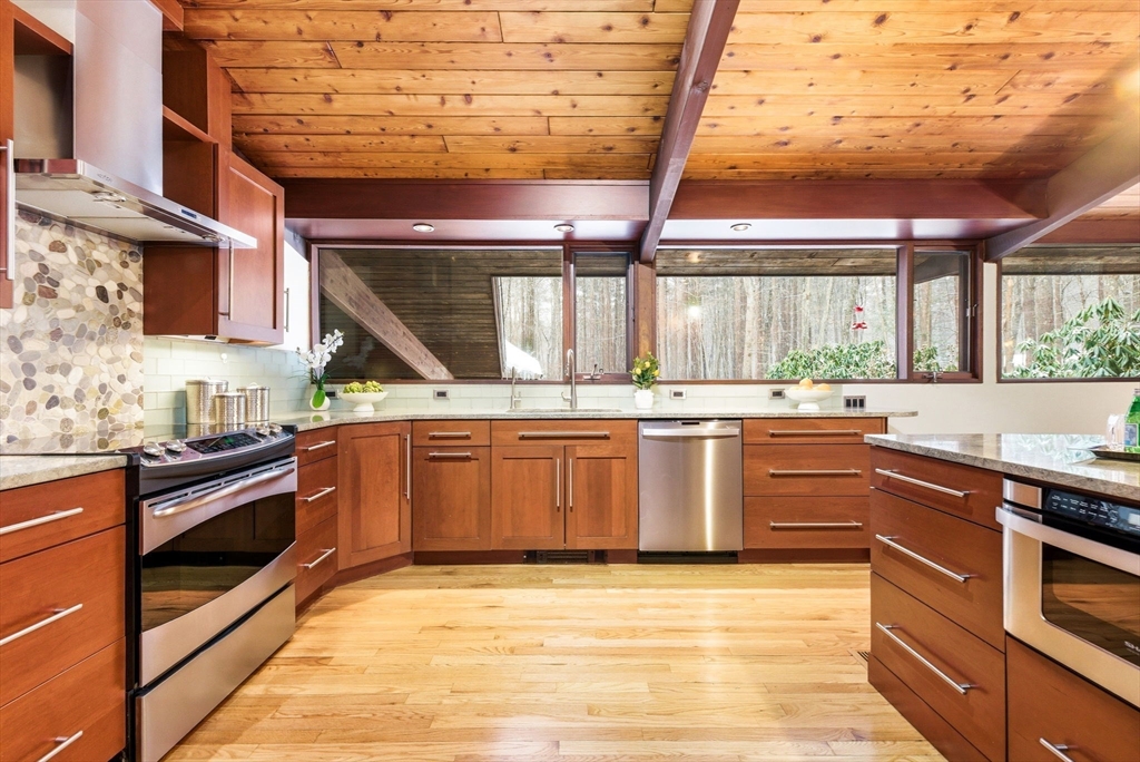 69 Long Ridge Road Carlisle, MA 01741 - Photo 8 of 29