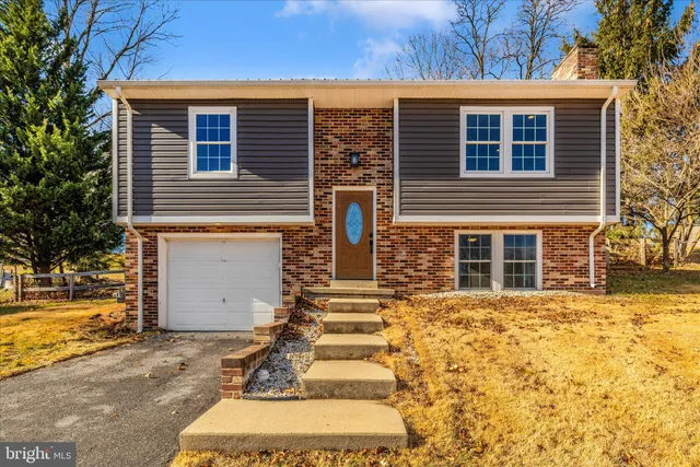 $349,900 | 17818 Stone Valley Circle, Hagerstown, MD 21740