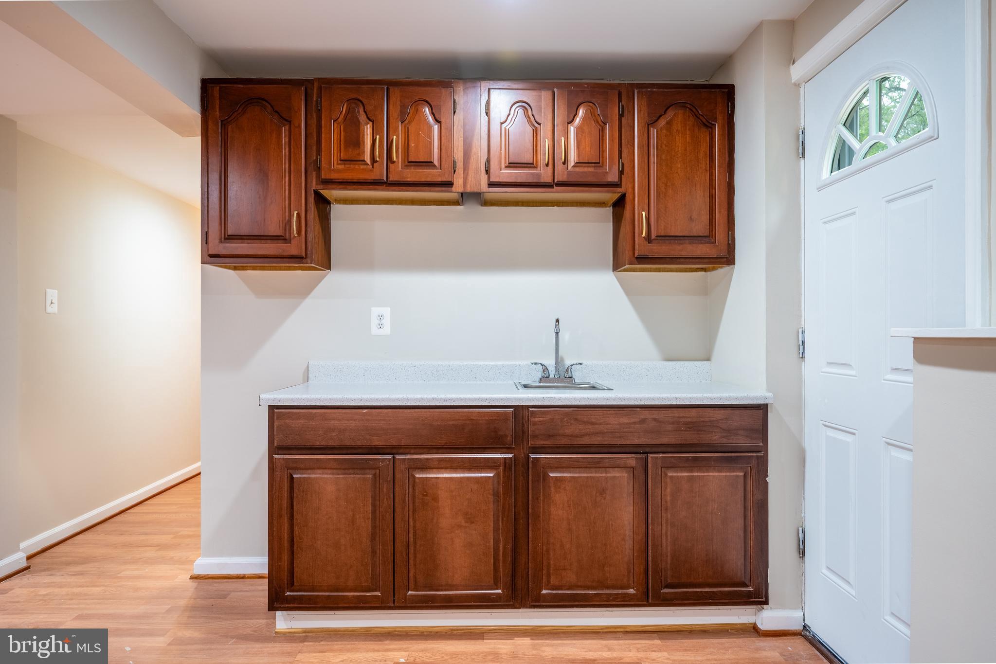 1784 Valleyside Drive Frederick, MD 21702 - Photo 22 of 42 a view of front door