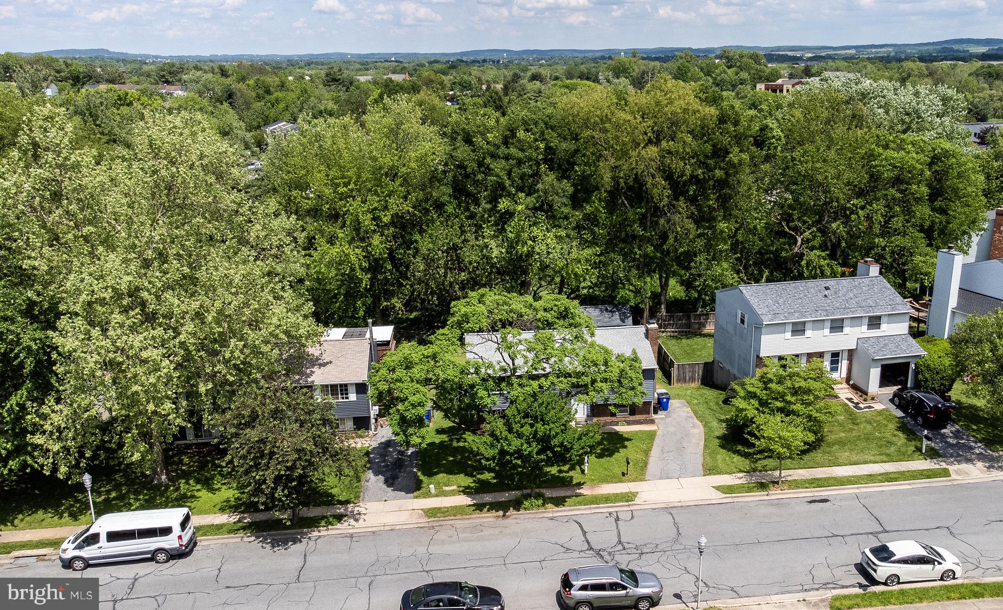 1784 Valleyside Drive Frederick, MD 21702 - Photo 36 of 42 an outdoor view of a garden