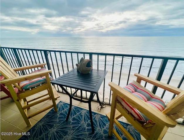 $399,900 | 4110 Island Drive, Unit 505, North Topsail Beach, NC 28460