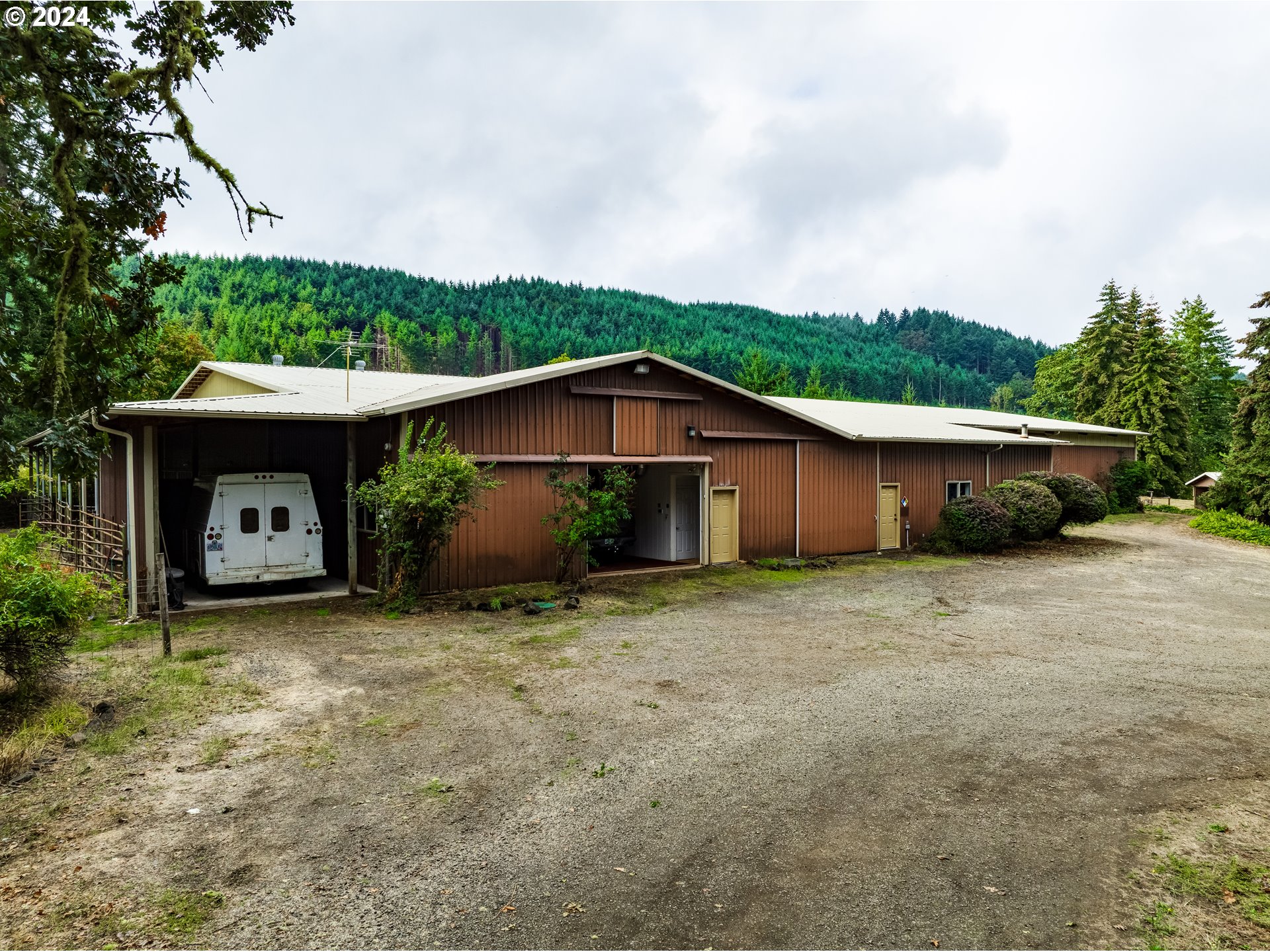 24155 Hewett Road Monroe, OR 97456 - Photo 28 of 48 Gallery Image 28