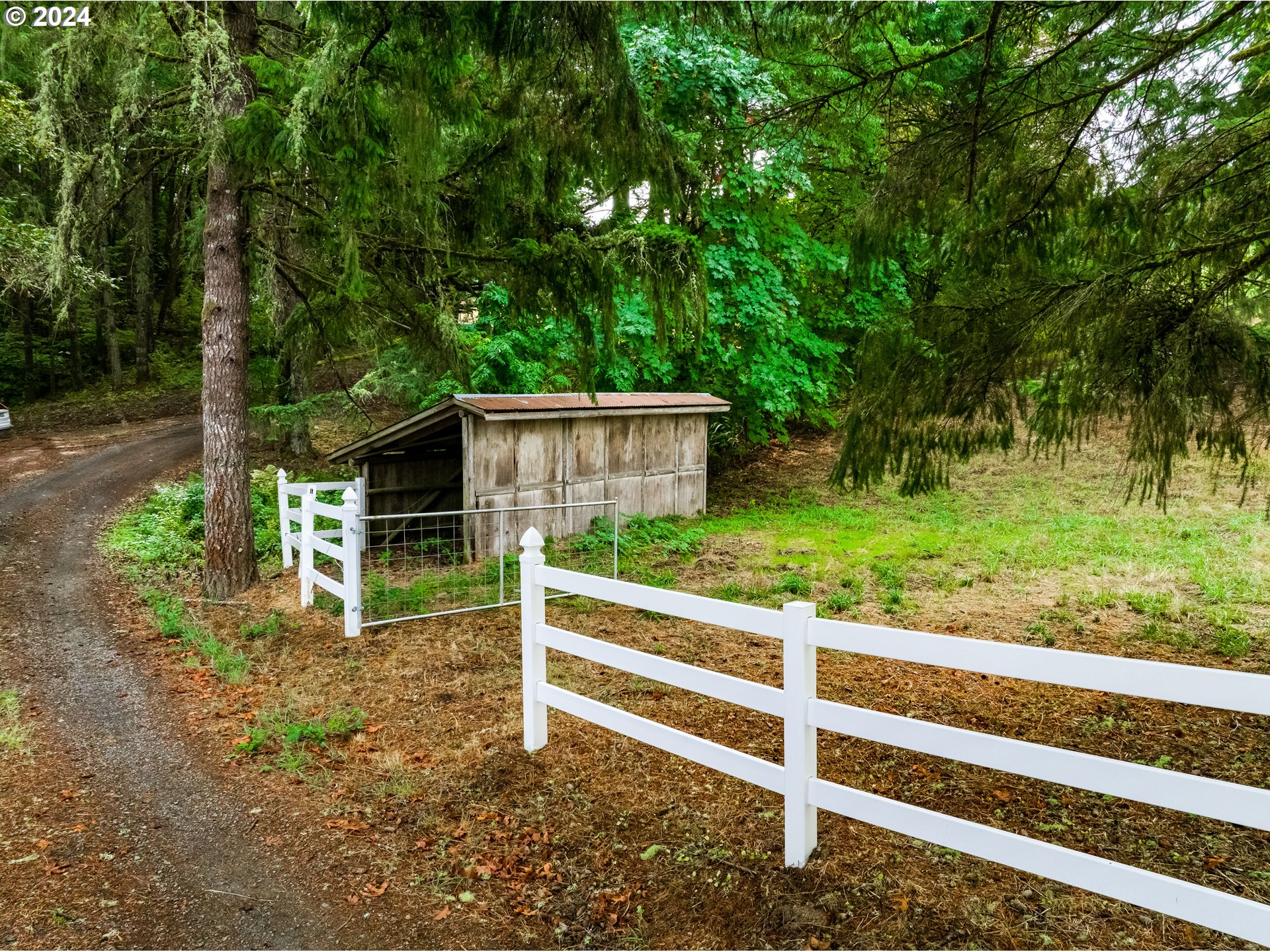 24155 Hewett Road Monroe, OR 97456 - Photo 47 of 48 Gallery Image 47