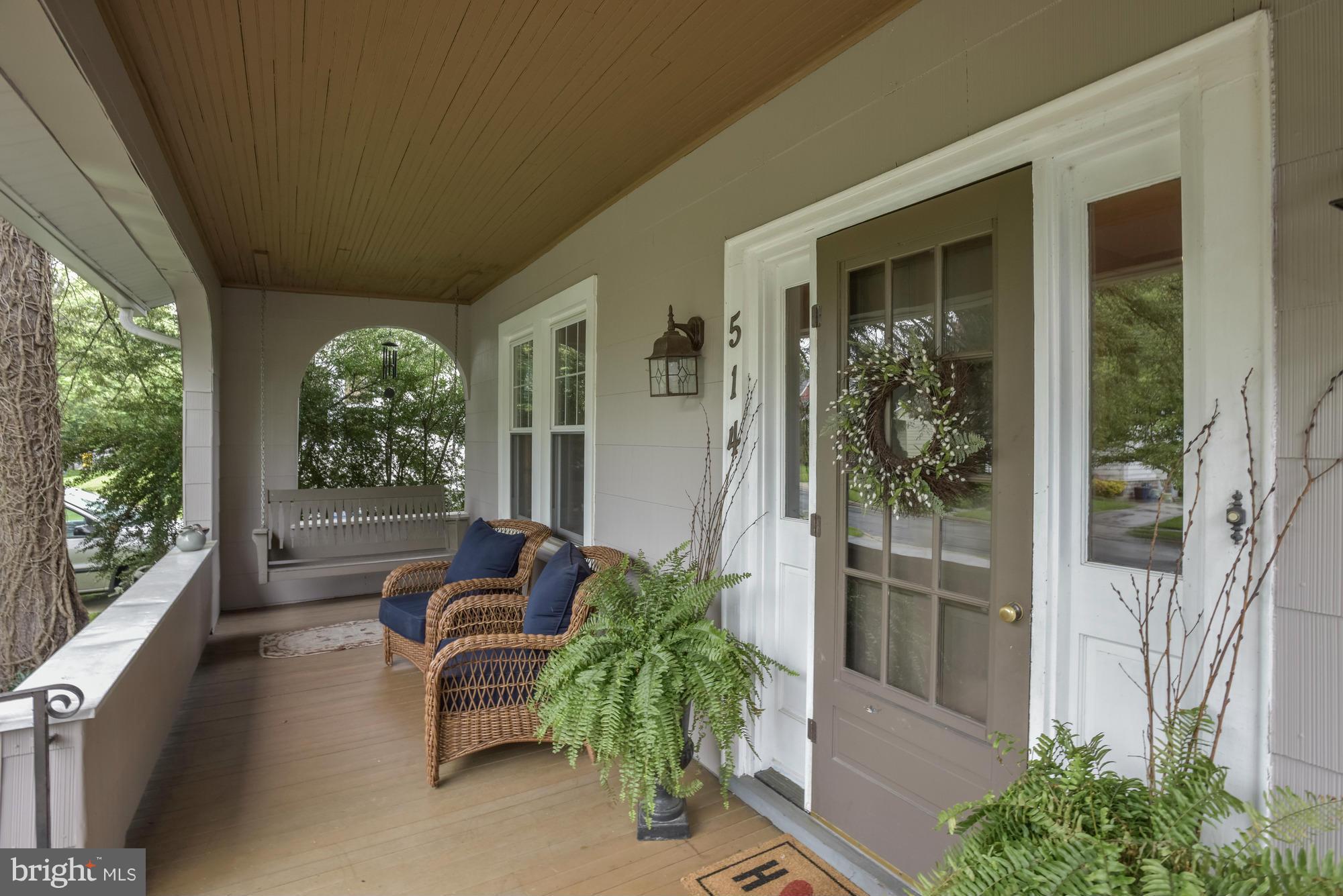 514 Anneslie Road Baltimore, MD 21212 - Photo 2 of 26 Great front porch