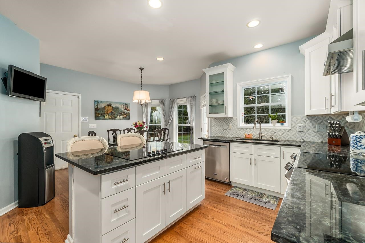 8320 Hardeth Way Raleigh, NC 27616 - Photo 16 of 30 Gourmey kitchen