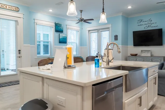 $3,900 | 53 East E Pine, Unit A, Inlet Beach, FL 32461