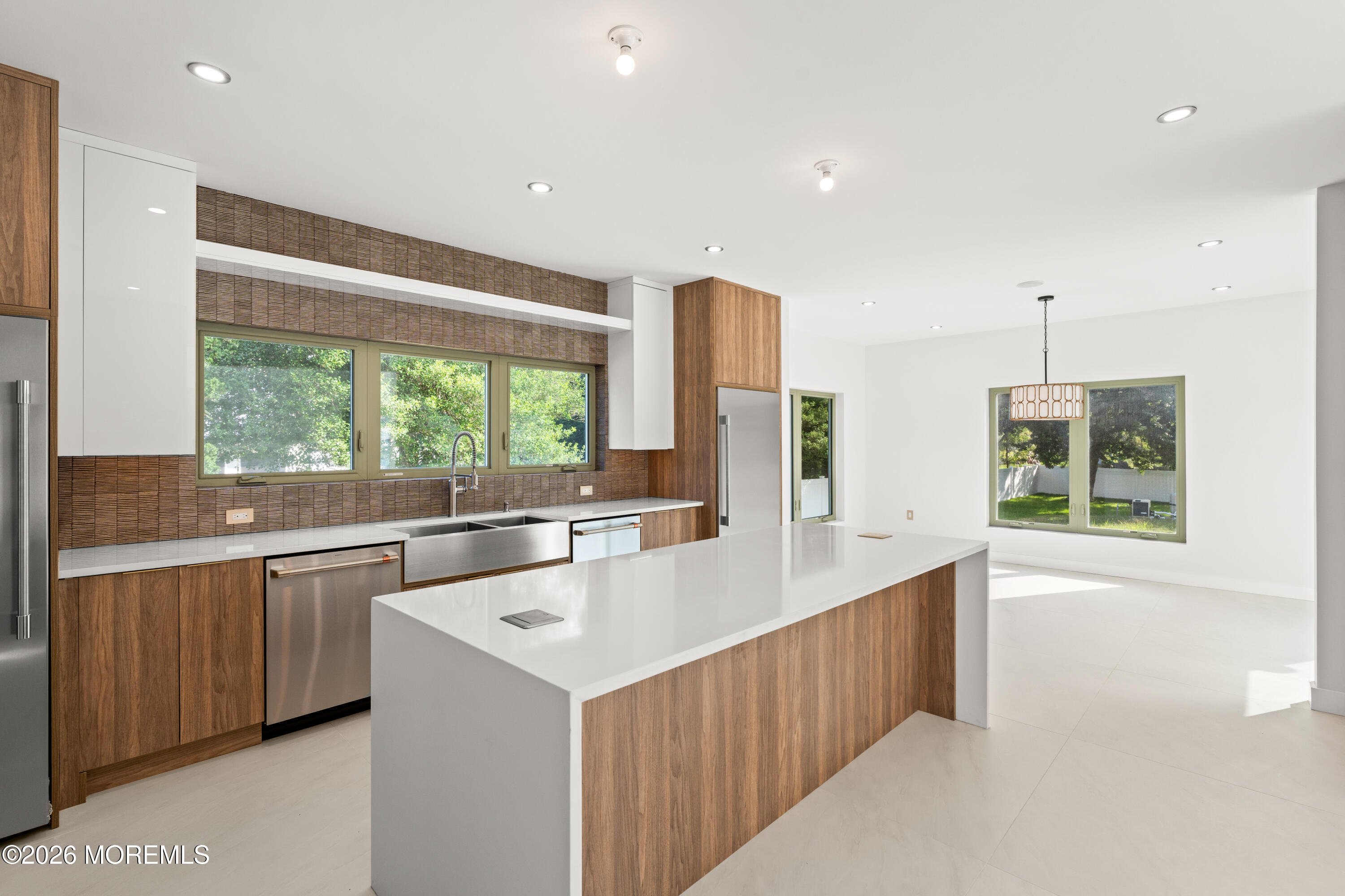 390 Monmouth Road West Long Branch, NJ 07764 - Photo 37 of 120 045
