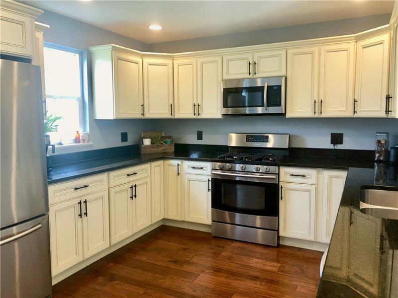 5332 Richland Road Gibsonia, PA 15044 - Photo 4 of 25 Gallery Image 4