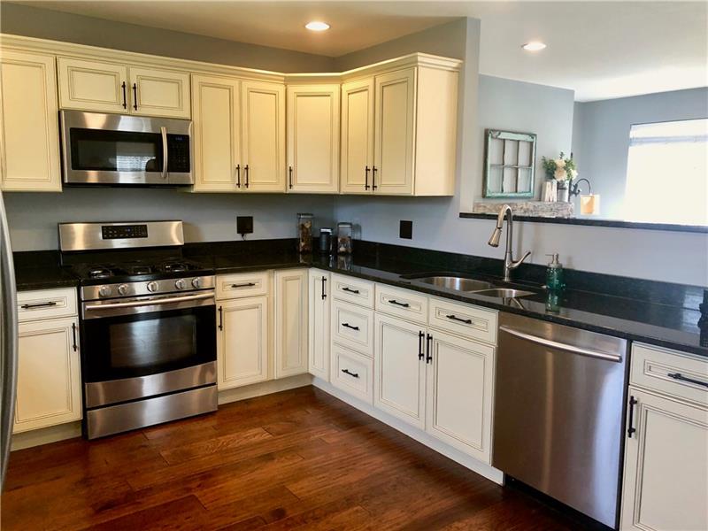 5332 Richland Road Gibsonia, PA 15044 - Photo 5 of 25 Gallery Image 5