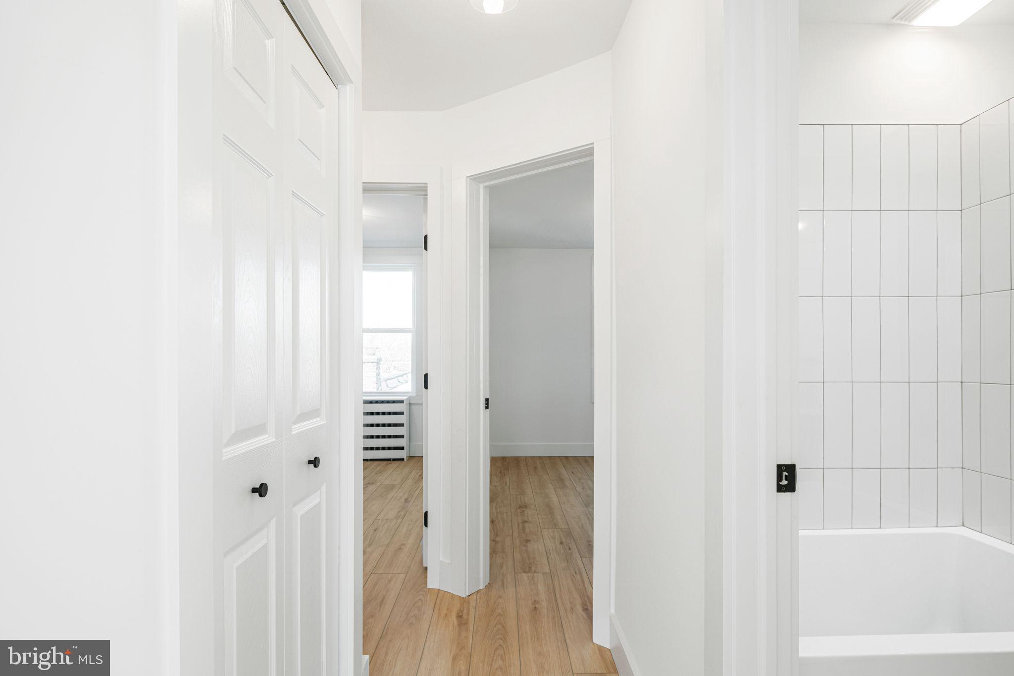 448 Markle Street Philadelphia, PA 19128 - Photo 17 of 21 a bathroom with a shower and a tub