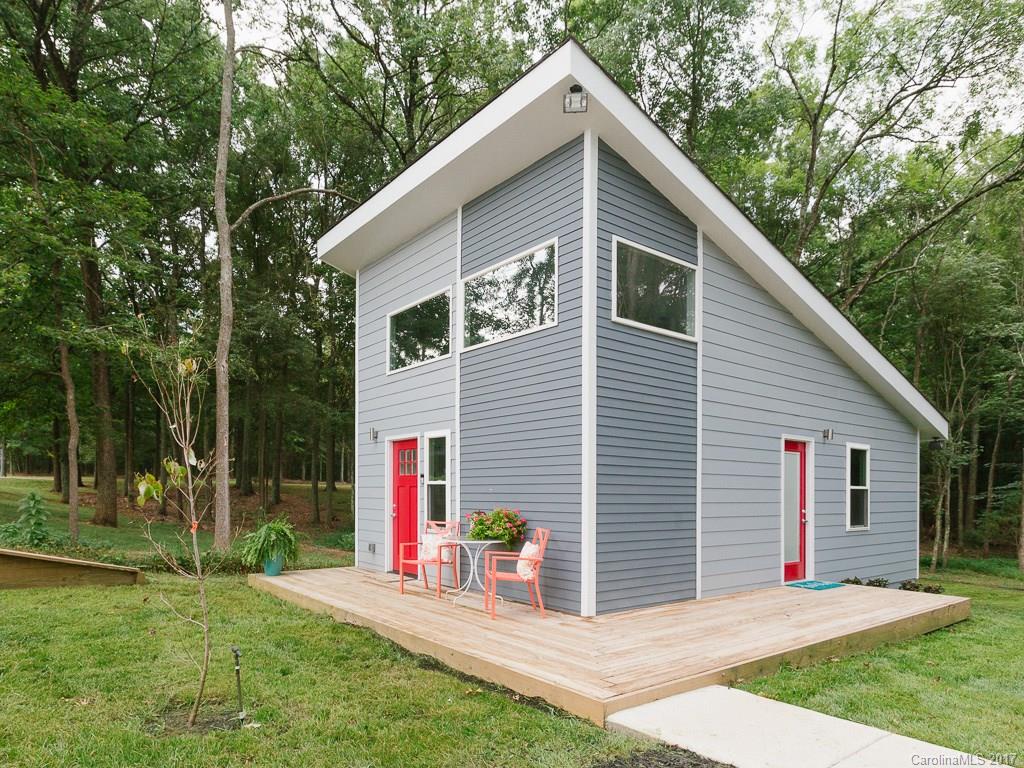 1115 Cathey Road Charlotte, NC 28214 - Photo 1 of 22 Gallery Image 1