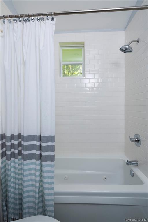 1115 Cathey Road Charlotte, NC 28214 - Photo 11 of 22 Gallery Image 11