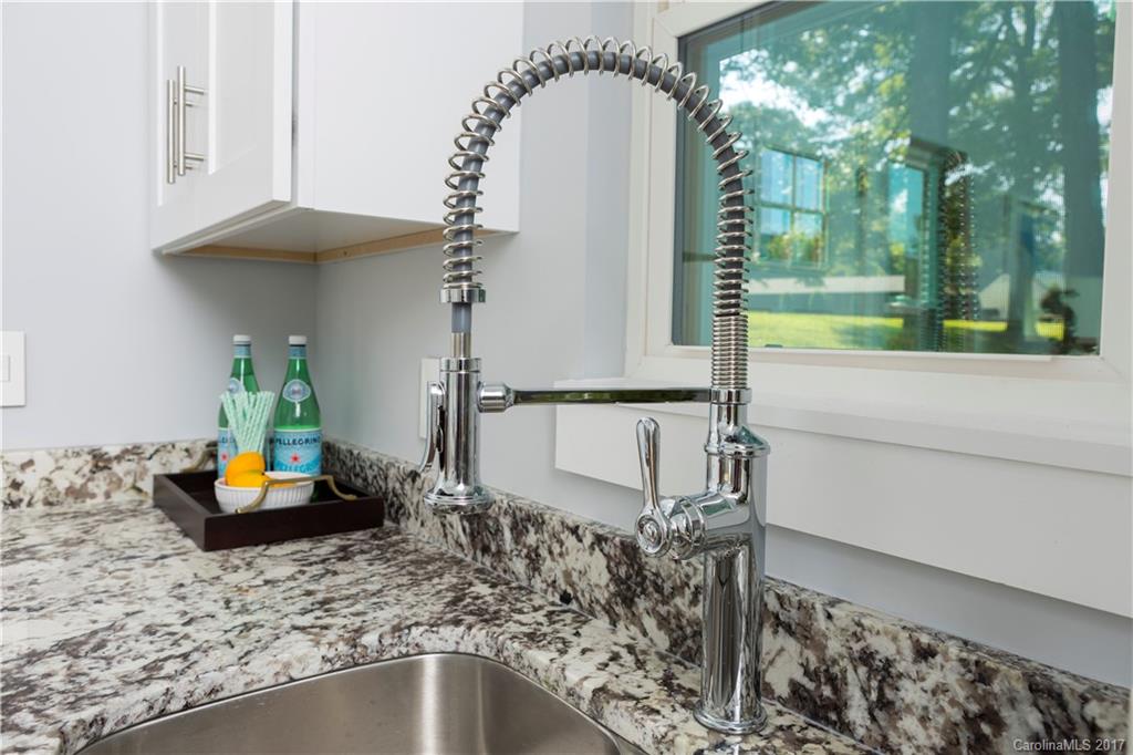 1115 Cathey Road Charlotte, NC 28214 - Photo 18 of 22 Gallery Image 18