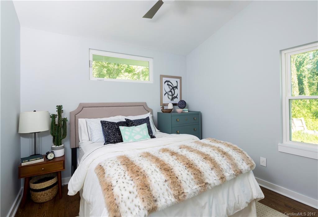 1115 Cathey Road Charlotte, NC 28214 - Photo 6 of 22 Gallery Image 6