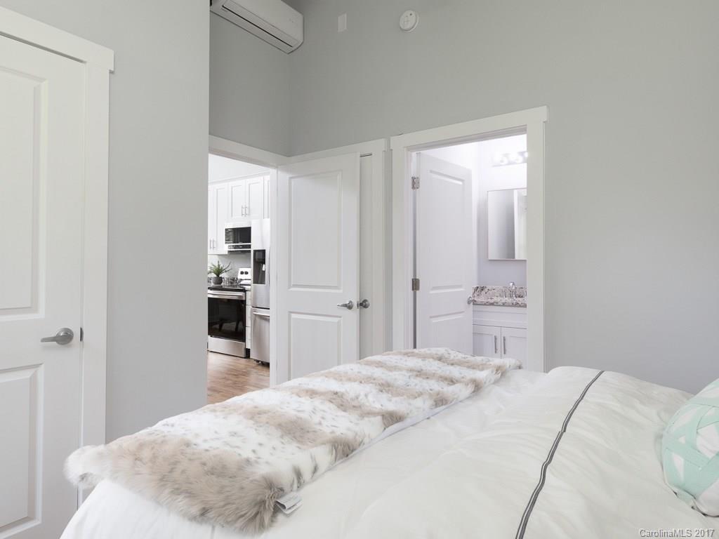 1115 Cathey Road Charlotte, NC 28214 - Photo 8 of 22 Gallery Image 8
