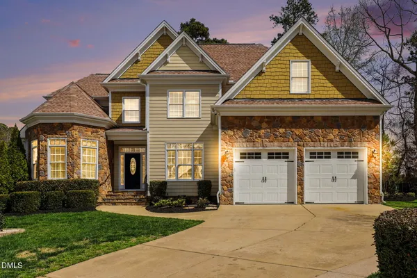 $685,000 | 1819 Glacier Court, Fuquay-Varina, NC 27526