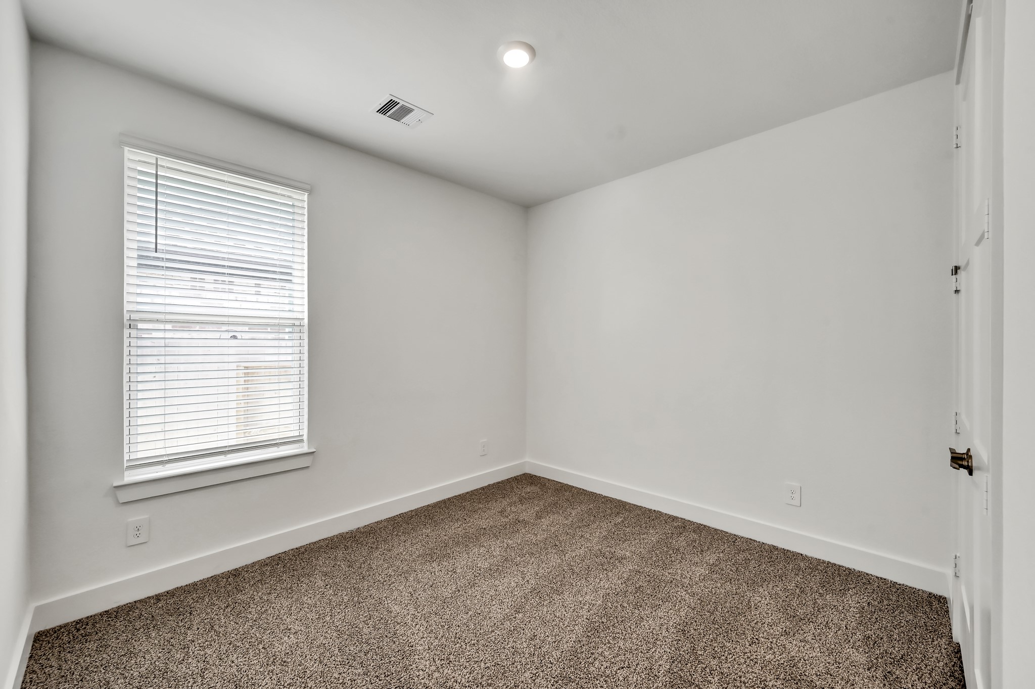 622 Paisley Harbor Conroe, TX 77304 - Photo 21 of 23 Bedroom 3