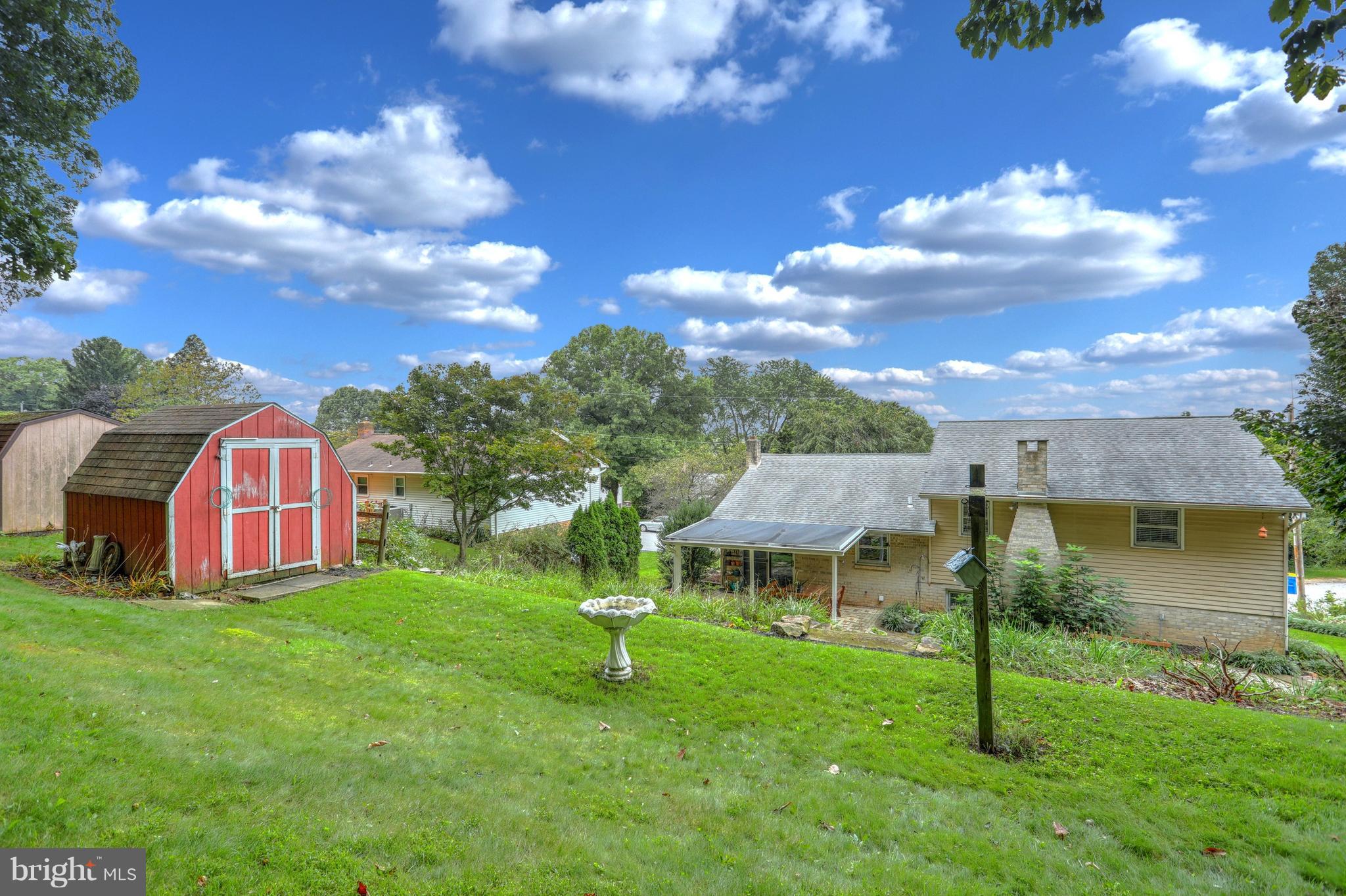 650 Norman Road York, PA 17406 - Photo 24 of 36 Upper level of yard w/storage shed