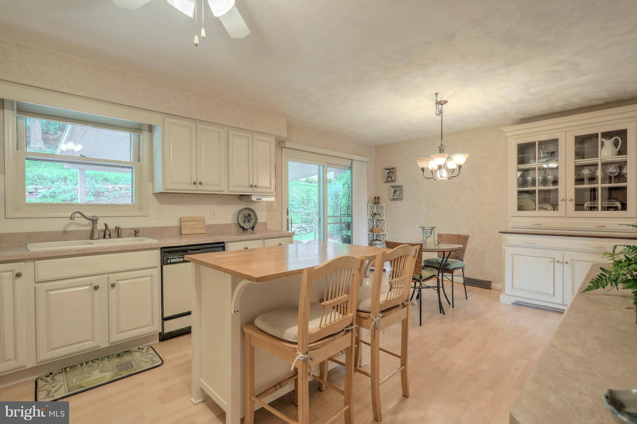 650 Norman Road York, PA 17406 - Photo 6 of 36 Extra Large Kitchen