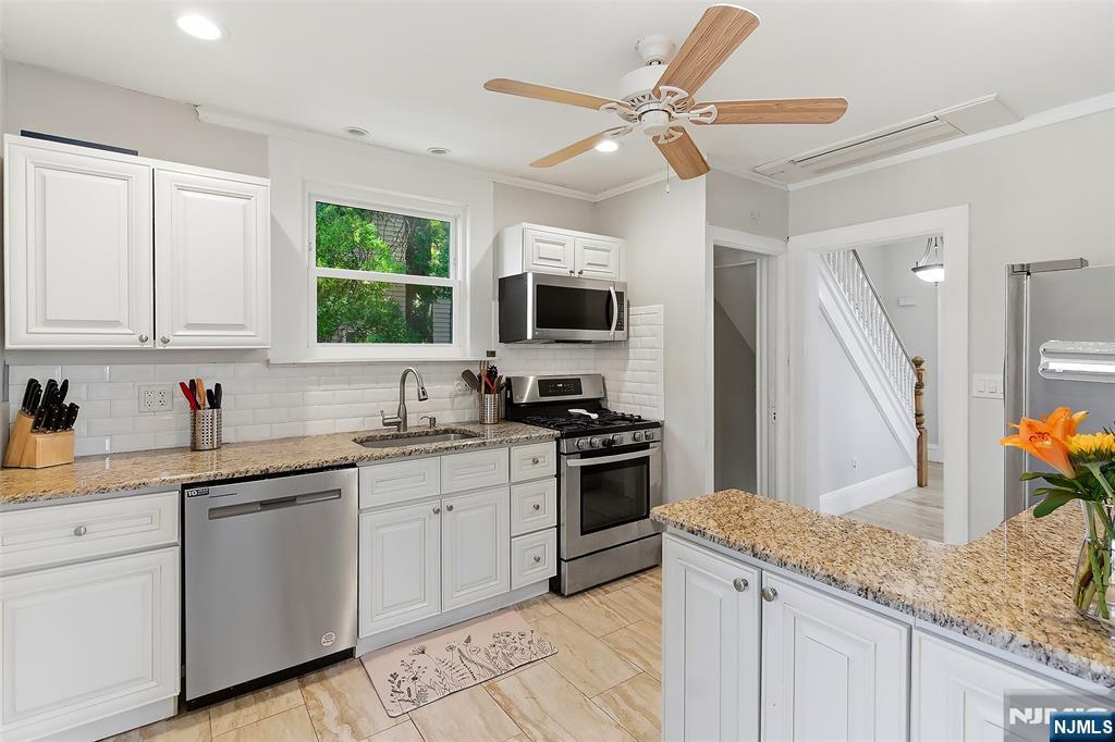 171 Madison Street Wood-Ridge, NJ 07075 - Photo 9 of 36